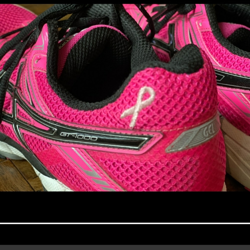 ASICS GT-1000 Running Shoes -Breast Cancer Edition